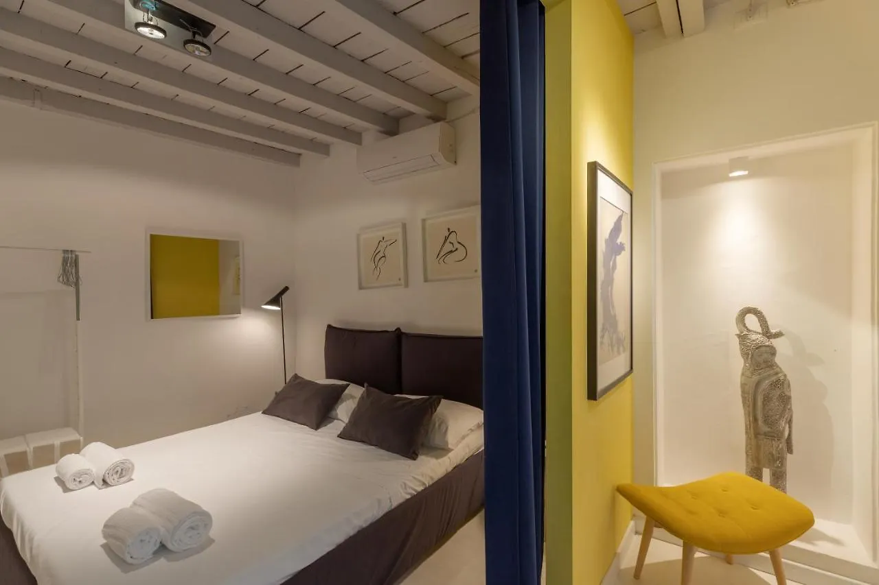 Pinti Patio Apartment Florence Italy